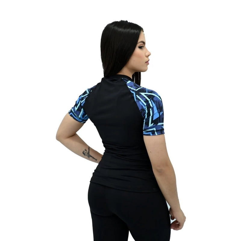 RASH GUARD ELEGANCE - CAMISETA FEMININA PARA PRATICANTES DE JIU JITSU